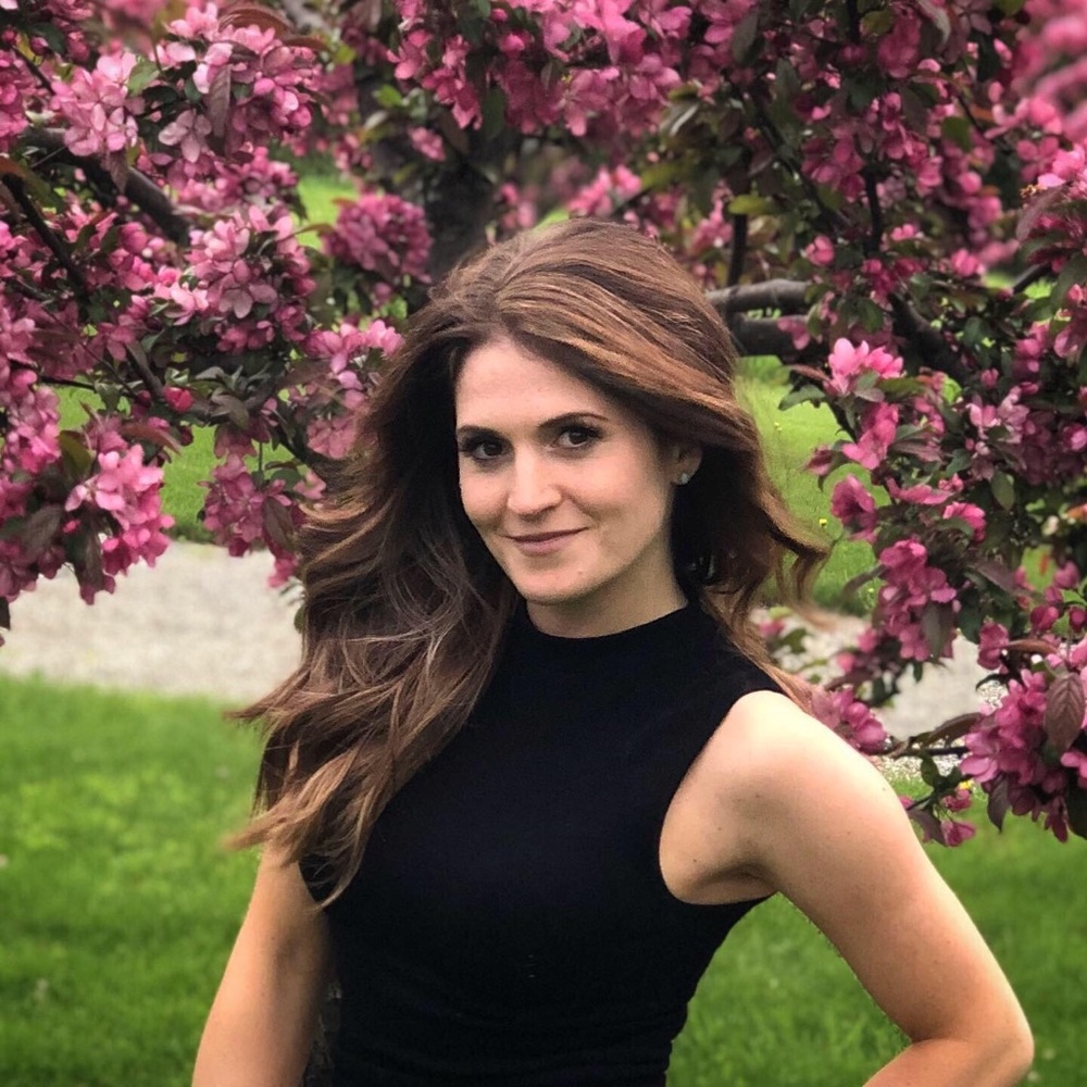 Meet your Posher, Liana